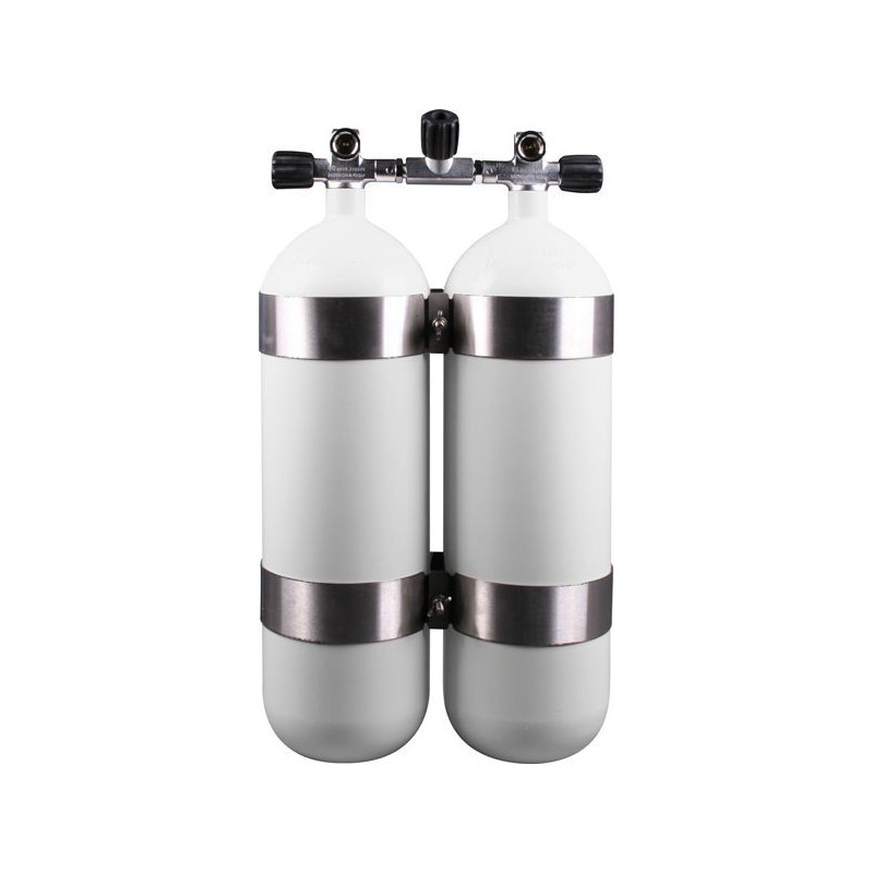 Twinset Steel Cylinders 10 litre, 230 bar, DIR Style - stainless steel tank bands and rubber knobs