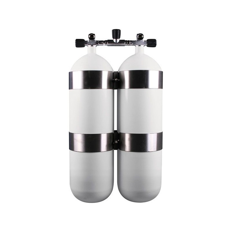 Twinset Steel Cylinders 18 litre, 230 bar, DIR Style - stainless steel tank bands and rubber knobs