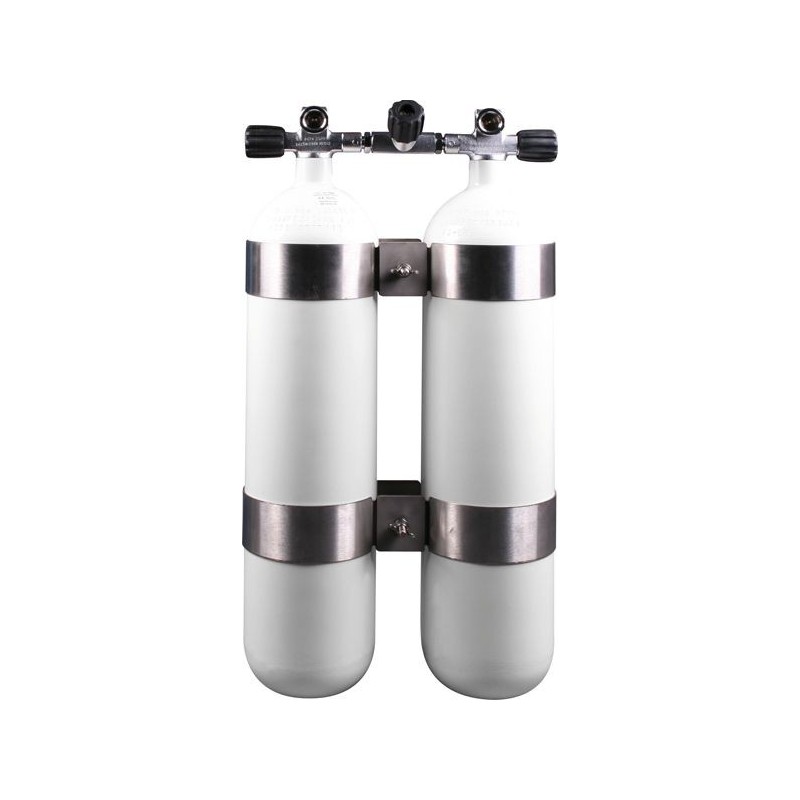 Twinset Steel Cylinders 7 litre, 230 bar, DIR Style - stainless steel wide-distance tank bands and rubber knobs